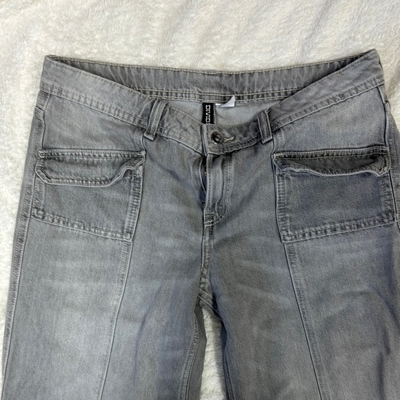 Divided Gray Flare Wide-Leg Jeans - Picture 2 of 9